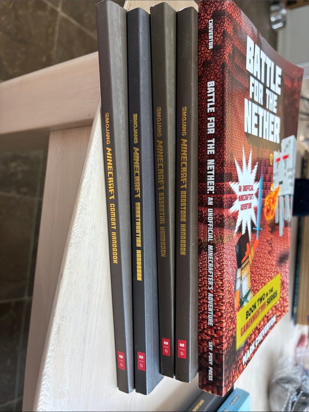 Minecraft Book Lot Set of 5 Mojang Handbooks + Battle for the Nether
